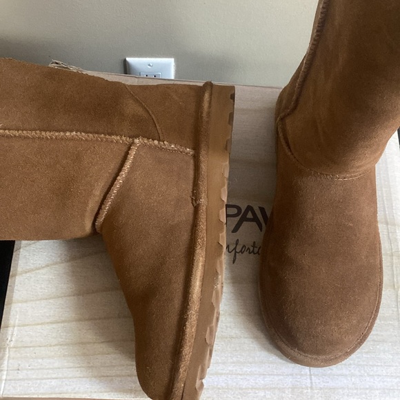 BEARPAW Suede Tall Boots - Picture 14 of 16